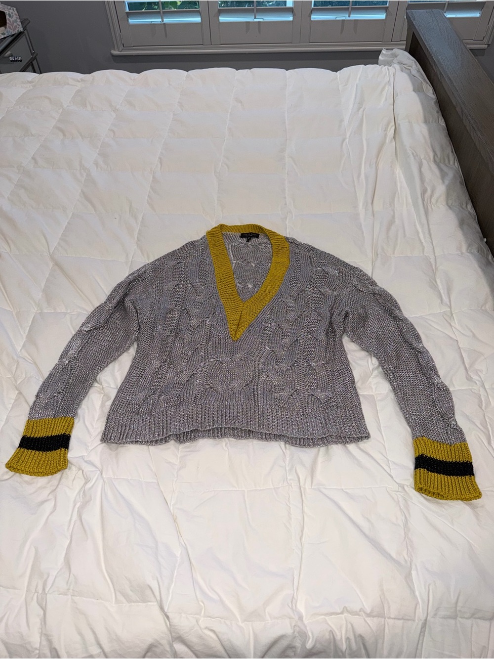 Rag & Bone Women's Gray Cable Knit V-Neck Sweater with Mustard Trim